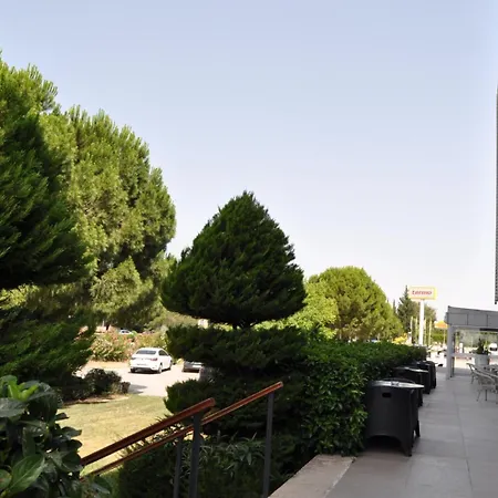 Hotel Orty Airport