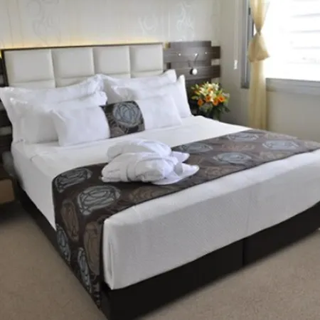 Orty Airport Отель Измир