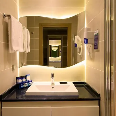 Отель Orty Airport Измир