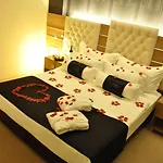 오티 에어포트 4*