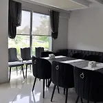 오티 에어포트 4*
